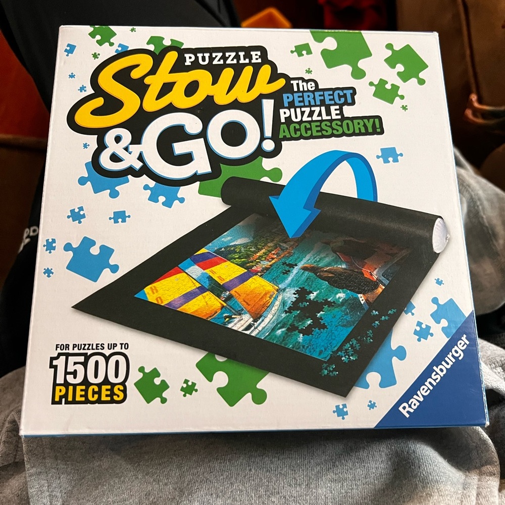 Ravensburger Puzzle Stow & Go Mat NIB